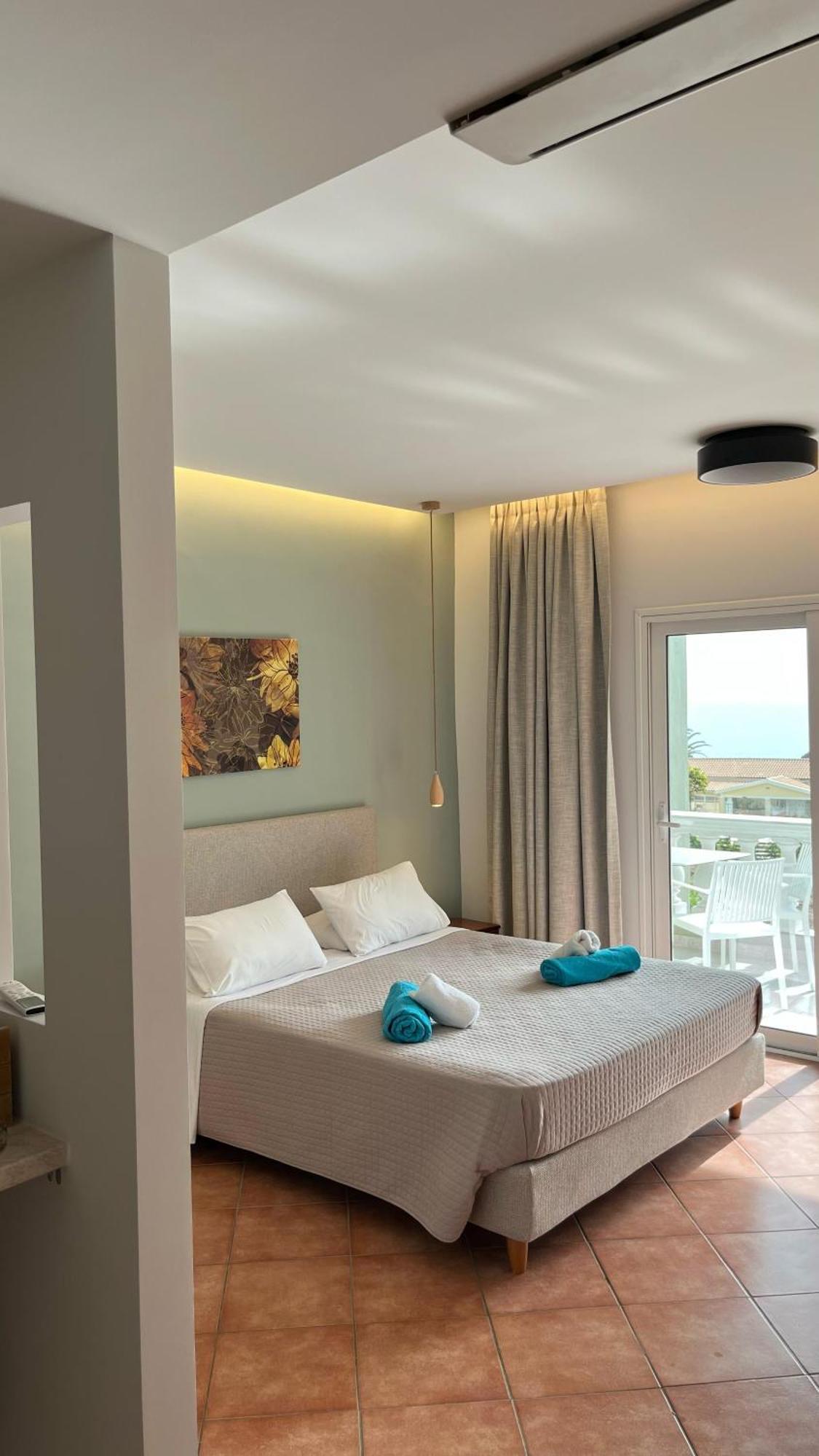 Paleo Apartments Παλαιοκαστρίτσα Εξωτερικό φωτογραφία